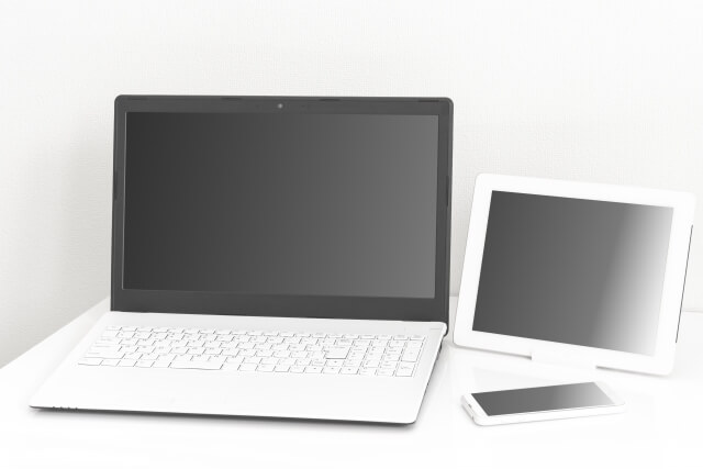 パソコンとタブレットとスマホ