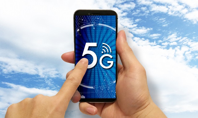 5gスマホのイメージ
