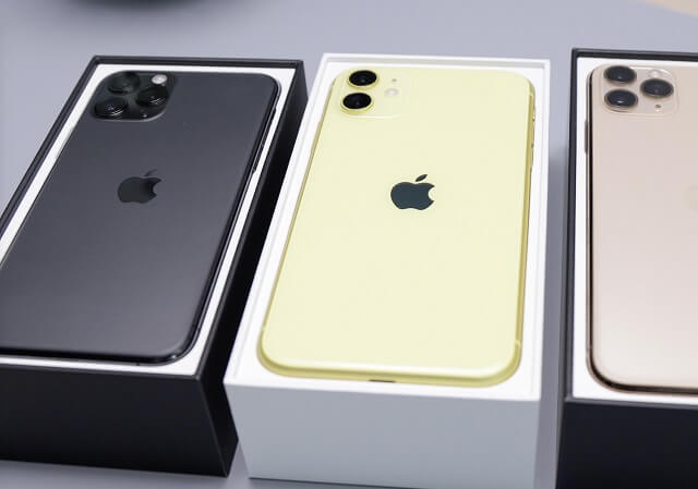iphone11が入った箱3つ