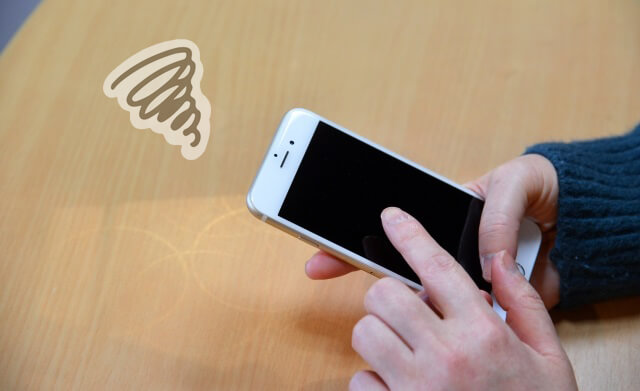 故障しているスマホのイメージ