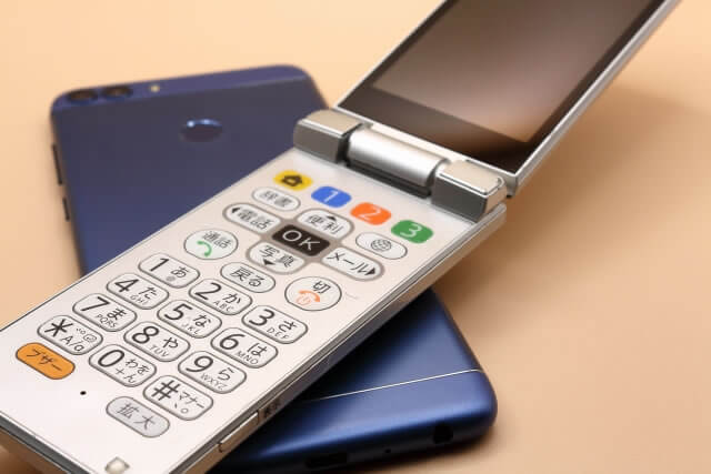 《IPHONE豆知識》古いガラケー、壊れたガラケーは売れる？売れない？！