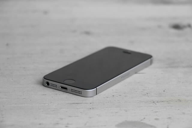 iPhone SE